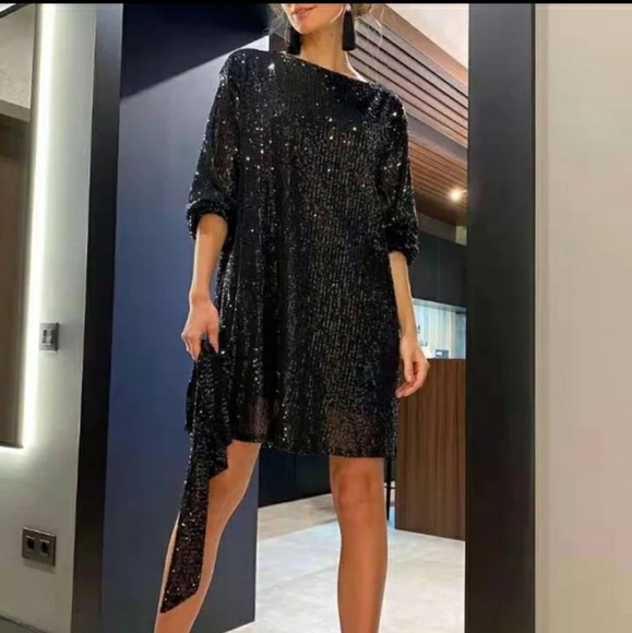 Elegant Solid Sequin Black Dress - Picture 2 of 5